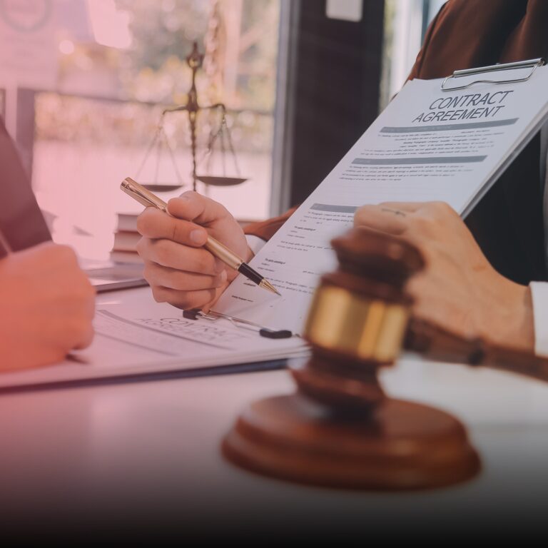 ترجمة العقود القانونية