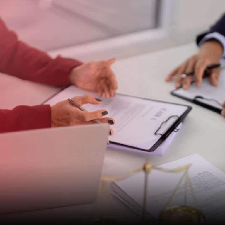 ترجمة العقود القانونية